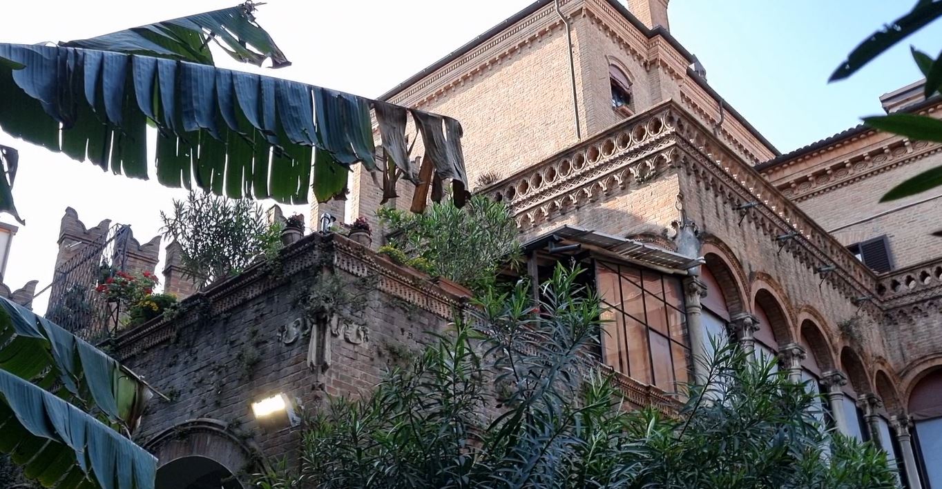 Interno Verde Ferrara/Arte, architettura e natura: Casa Hirsch. La città apre i giardini nascosti dei suoi luoghi del cuore