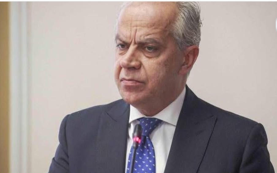 Migranti/Piantedosi “clandestino” scacciato dalla Libia. Ora il ministro ha anche la delega al contrappasso