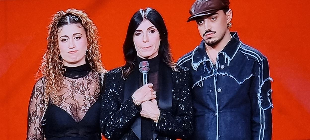 X Factor/Viscardi non passa il ballottaggio. Delia resta in gara, PierC sfiora lo spareggio Nella serata degli inediti rischiano tutti