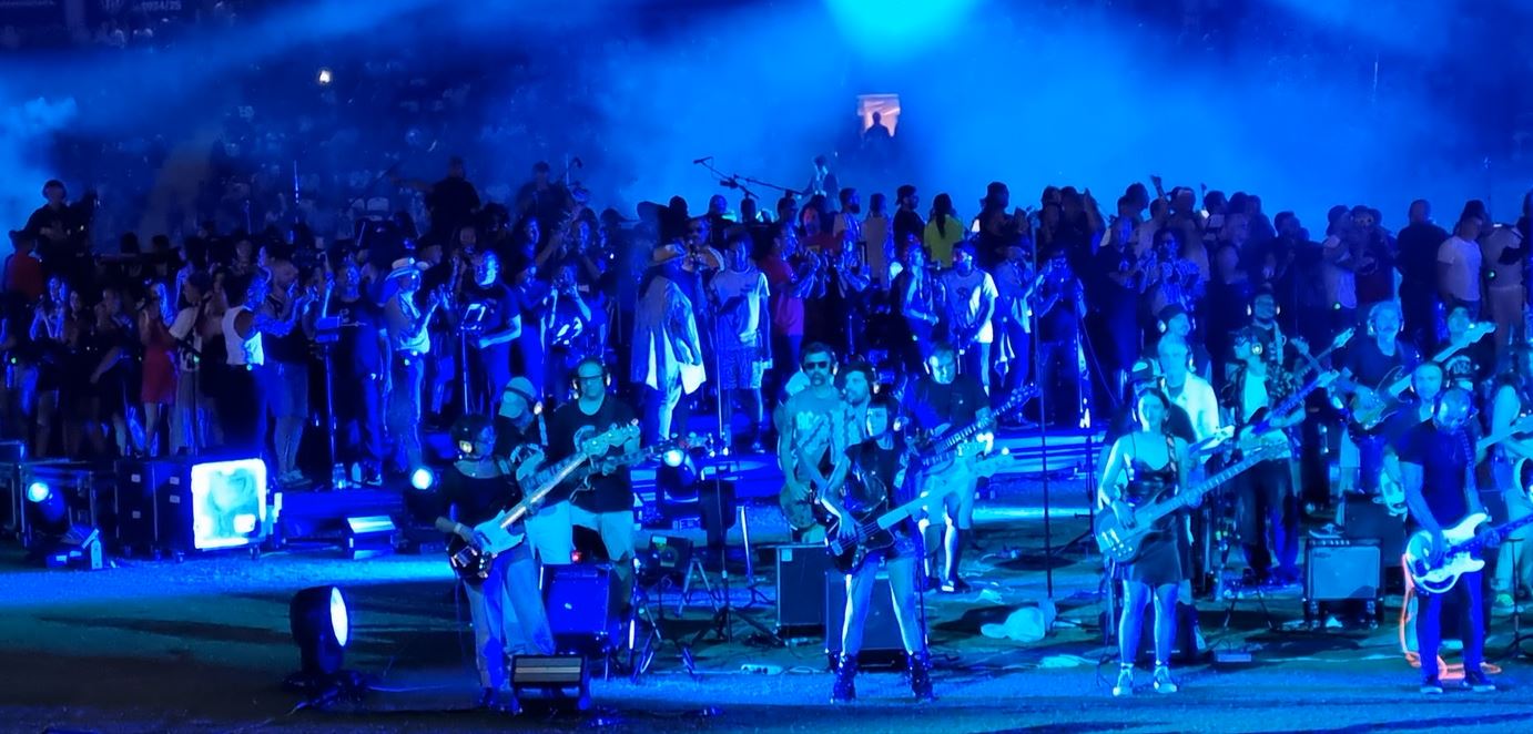 Musica live/I Rockin’ 1000 e il volo oltre oceano. Dopo 10 anni il sogno decollato
da Cesena ha fatto scalo a New Orleans